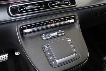 Mercedes EQV Van 300 Long — photo 17