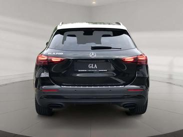 Mercedes GLA 200 — photo 5