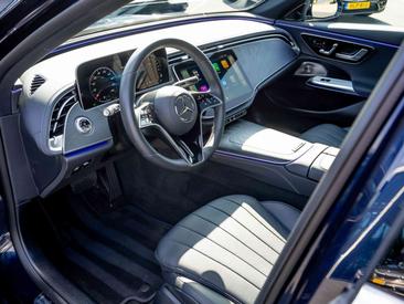 Mercedes Classe E Berline 300 E — photo 4