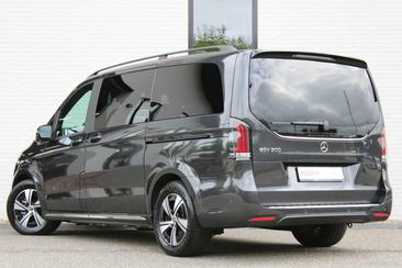Mercedes EQV Van 300 Long — photo 25