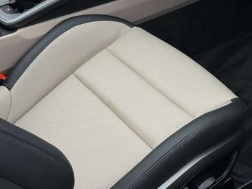 Porsche 992 I Targa 4S — photo 11