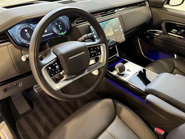 Land Rover Range Rover P550e — photo 7