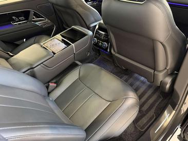 Land Rover Range Rover P550e — photo 22