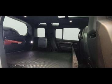 Land Rover Defender P635 — photo 8