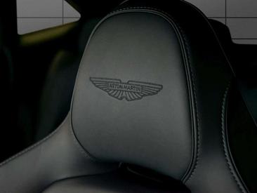 Aston Martin DBX 707 — photo 5