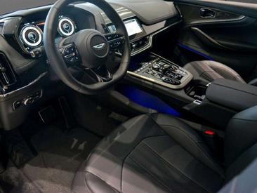 Aston Martin DBX 707 — photo 7