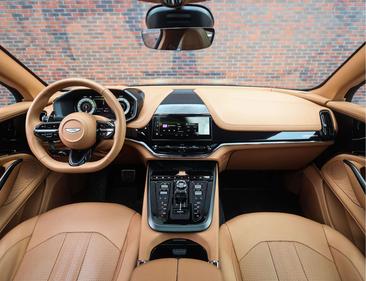 Aston Martin DBX 707 — photo 3