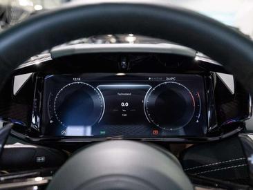 Aston Martin DB12 V8 — photo 5