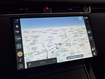Land Rover Range Rover Evoque D165 — photo 11
