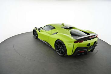 Ferrari SF90 Stradale — photo 10