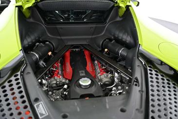 Ferrari SF90 Stradale — photo 38