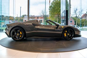 Ferrari 296 GTS — photo 2