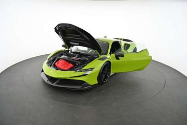 Ferrari SF90 Stradale — photo 45