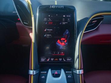 Ferrari Roma Spider — photo 15