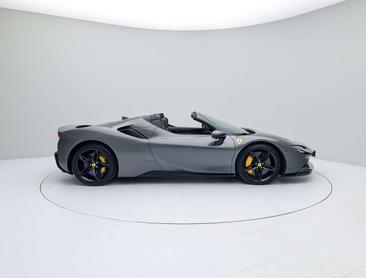 Ferrari SF90 Spider — photo 3