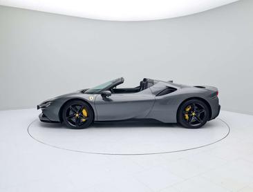 Ferrari SF90 Spider — photo 8