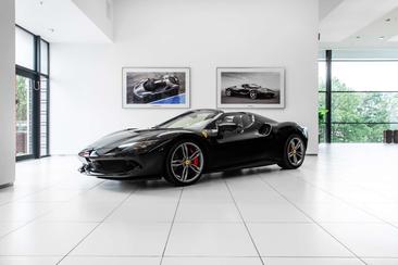 Ferrari 296 GTS — photo 2