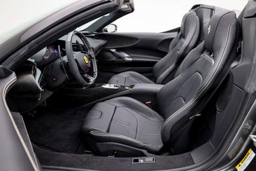 Ferrari SF90 Spider — photo 13