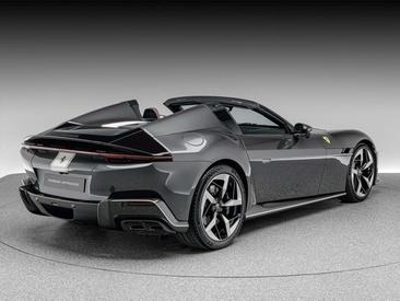Ferrari 12Cilindri Spider — photo 7