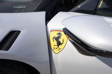 Ferrari SF90 Stradale — photo 8