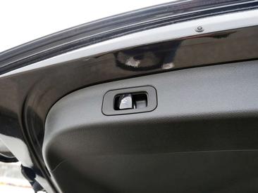 Mercedes GLB 250 Progressive — photo 11