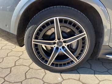 Mercedes EQE 43 AMG Line — photo 9