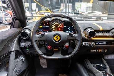 Ferrari 812 Competizione — photo 7
