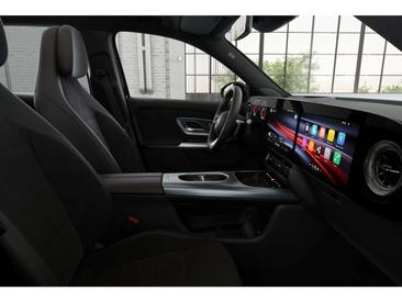 Mercedes GLB 250 AMG Line — photo 7