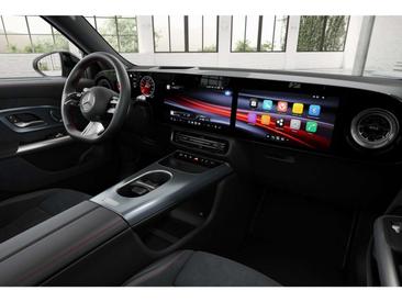 Mercedes GLB 250 AMG Line — photo 8