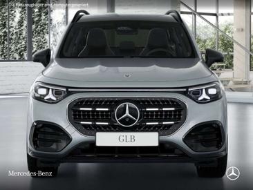 Mercedes GLB 220 Night Edition — photo 5