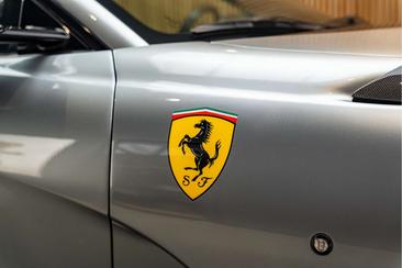 Ferrari 812 Competizione — photo 20