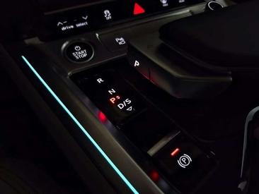 Audi Q8 E-tron 50 Quattro 250 KW — photo 11