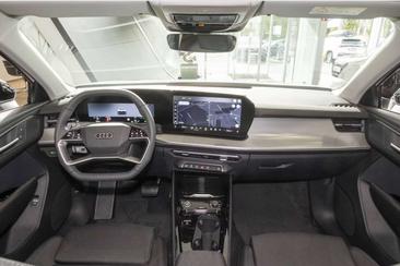 Audi Q3 35 TFSI — photo 6