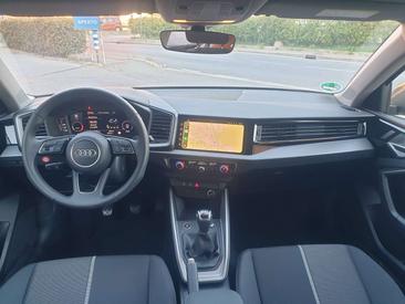 Audi A1 Break Surélevé 25 TFSI — photo 13