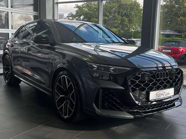 Audi RSQ8 — photo 2