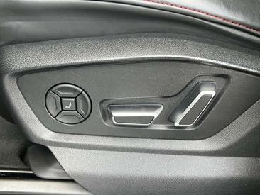 Audi RSQ8 — photo 8
