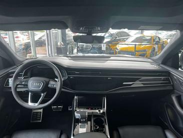Audi RSQ8 — photo 12