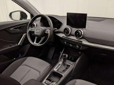 Audi Q2 35 TDI — photo 6