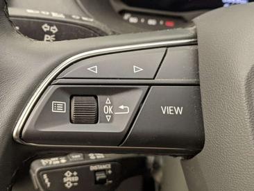 Audi Q2 35 TDI — photo 12