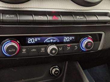 Audi Q2 35 TDI — photo 15