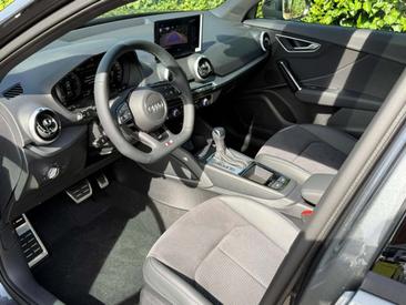 Audi Q2 35 TDI — photo 10