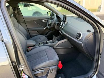 Audi Q2 35 TDI — photo 11