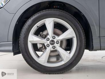 Audi Q3 2.0 TDI — photo 5