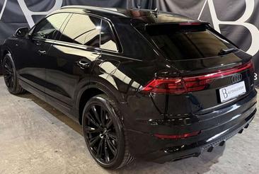Audi Q8 55 TFSI Quattro — photo 11