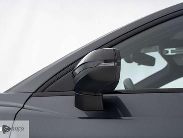 Audi Q3 2.0 TDI — photo 14