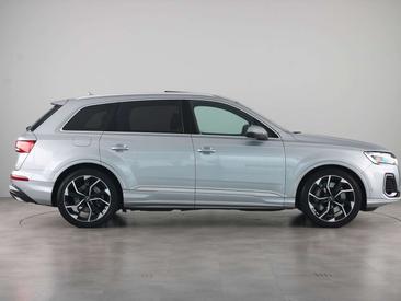 Audi Q7 TFSI E 55 E Quattro — photo 10