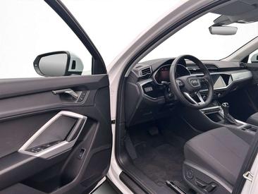 Audi Q3 35 TDI — photo 12