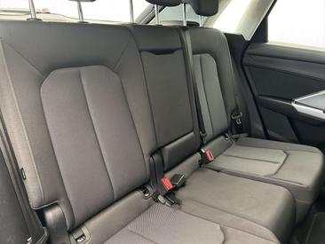 Audi Q3 35 TDI — photo 13