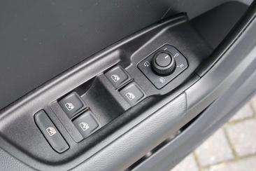 Audi A1 Sportback 35 TFSI — photo 20