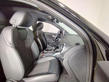 Audi Q2 35 TDI — photo 8